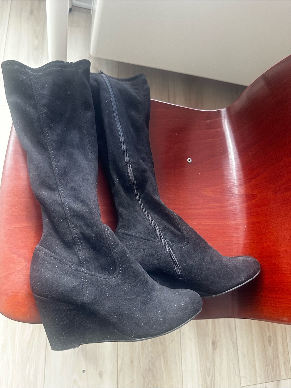 le chateau Black Knee-High Wedge Boots